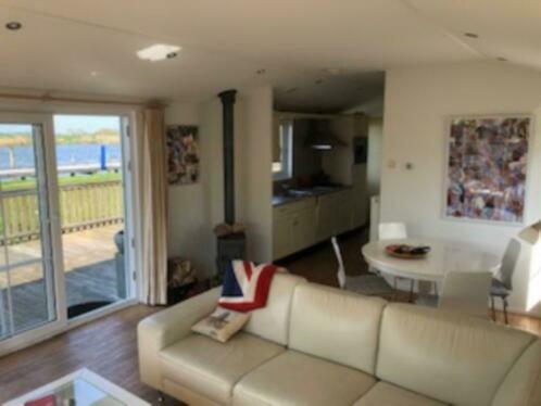 Waterchalet Number 6 Recreationpark Yn'E Lijte Grou Met Ligplaats Boot Villa ภายนอก รูปภาพ
